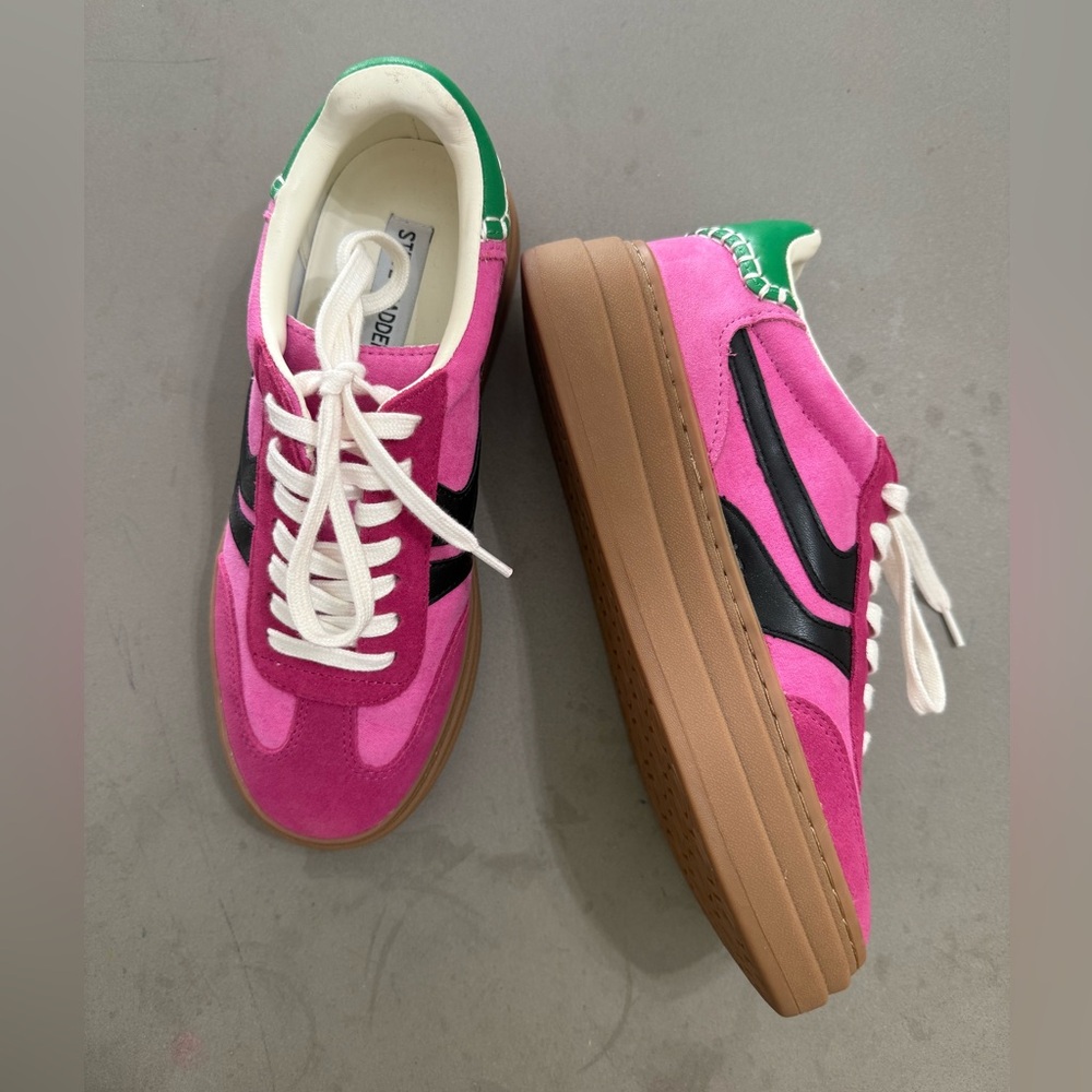 Stylish Pink Sneakers